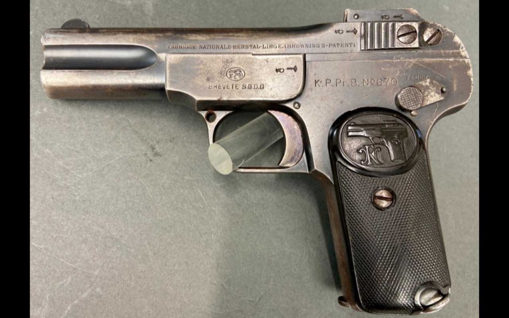 FN-1900-pistol Historical Handguns vintage gun