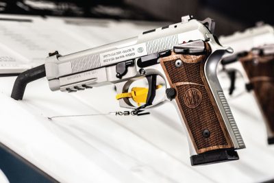Features of the Beretta 92XI SAO Launch Edition [Video]