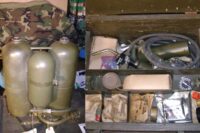 WW2-US-M2-2-Flamethrower-and-M27-Service-Kit