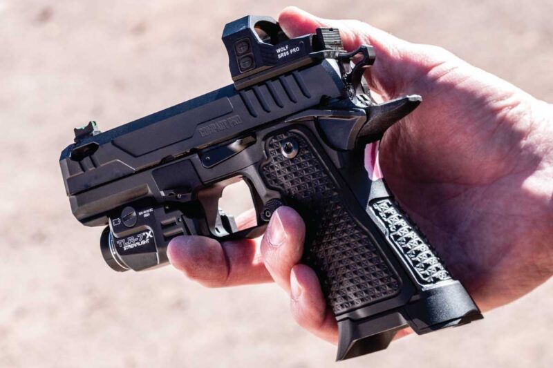 The Compact Pro Elite, Compact frame. Elite execution.