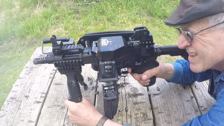 Freedom Ordnance FM-9 9mm Belt Fed Machine Gun W/ Links & Loader Auction # 1147882287