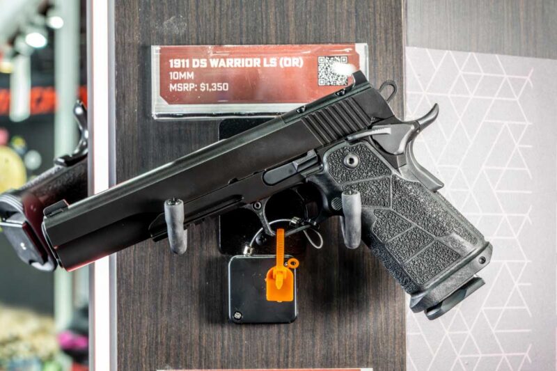Carbon fiber infused grip module gives the Kimber 1911 DS Warrior improved strength and reduced weight.