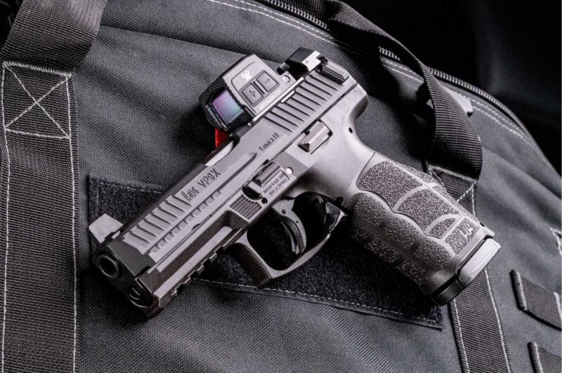 Fully Ambidextrous Controls Including HK Paddle Magazine Release
