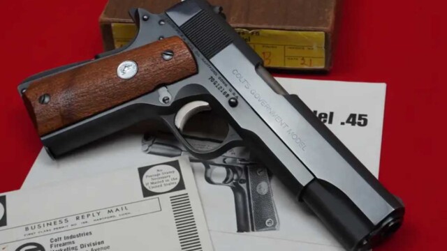 1971-Colt-1911-Government-MKIV-Series-70-5'-Blued-.45_featured