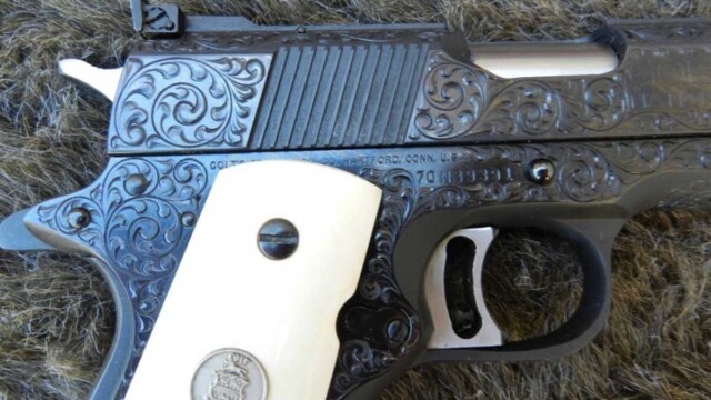 Colt-GCNM-45ACP-5'-Blue-Factory-D-hammer-detail