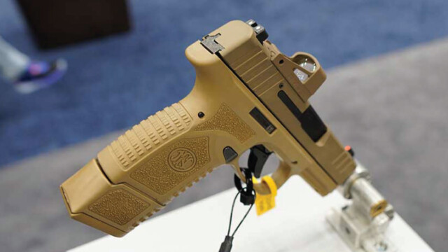 Features and Specs of FN Reflex Handgun [Video]