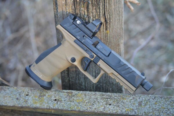 gun-review-Walther-PDP-Pro-handgun-with-Leupold-deltapoint-pro-optic