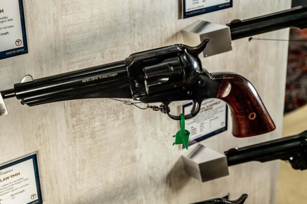 Taylors 1875 Outlaw - features of Taylor's Firearms 1875 Outlaw 9mm Luger